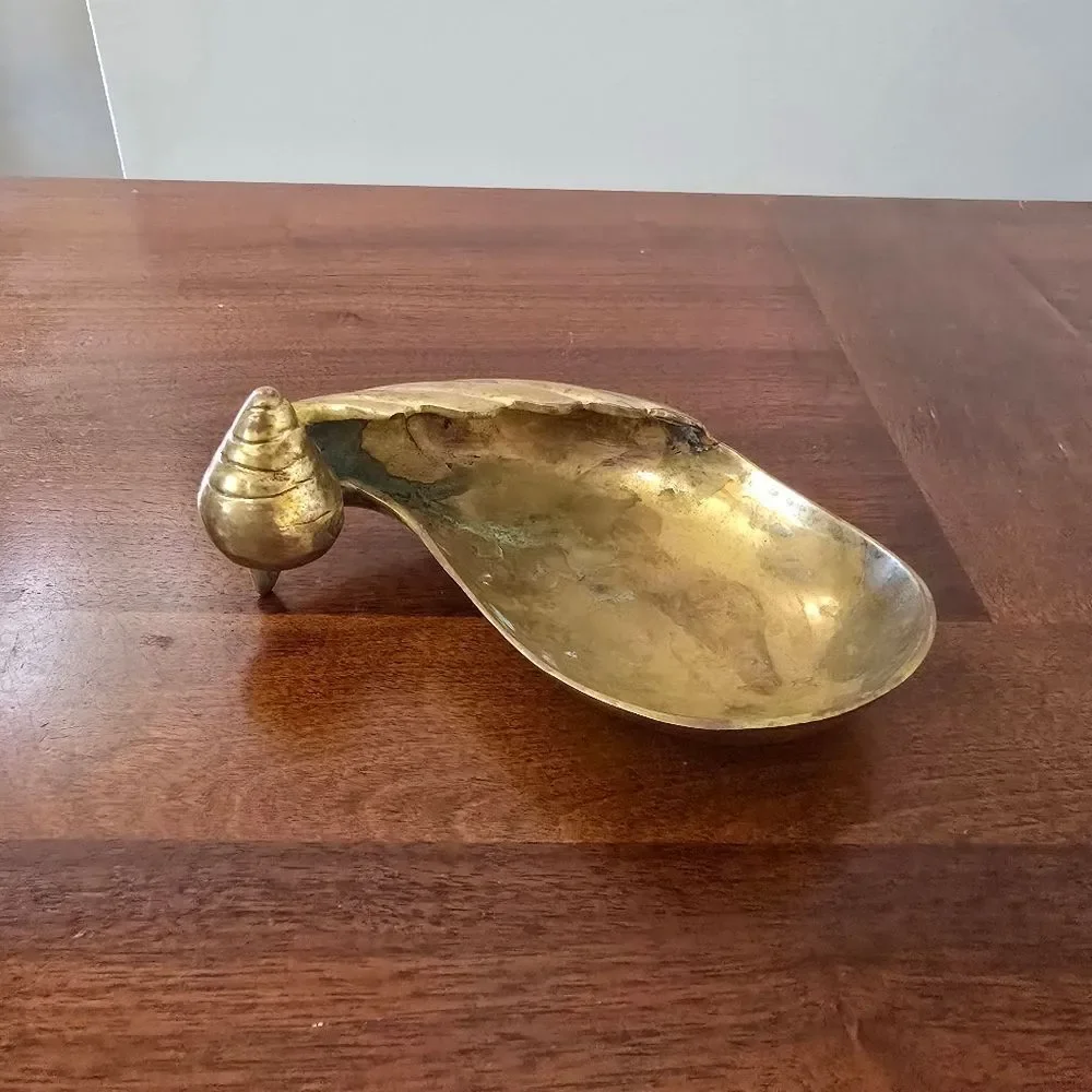 Vintage Solid Brass Footed‎ Winged Shell Catch-all